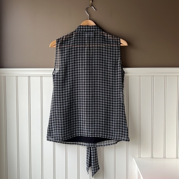 JONES NEW YORK Black & Silver Plaid Sleeveless Blouse Size 4 - Picture 10 of 12